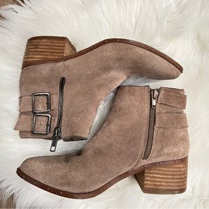 Ankle boots
